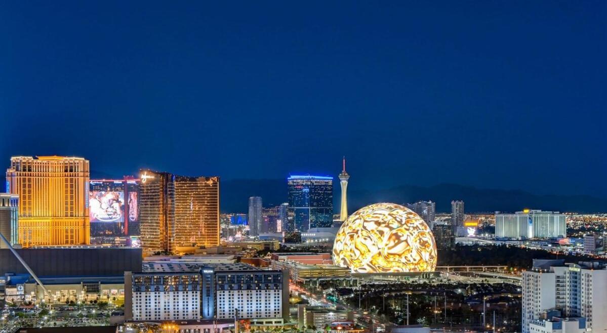 Mgm Signature-25-805 Balcony Strip Sphere F1 Views 라스베이거스 외부 사진